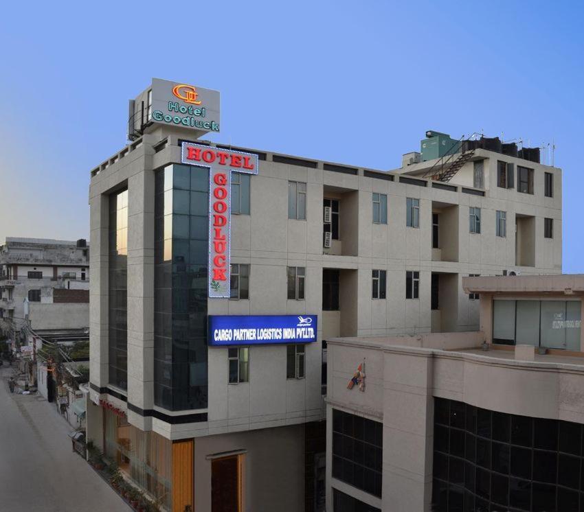 Airport Hotel Goodluck New Delhi Luaran gambar